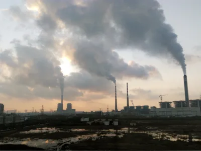 A photo of Jiangsu Nantong power station.