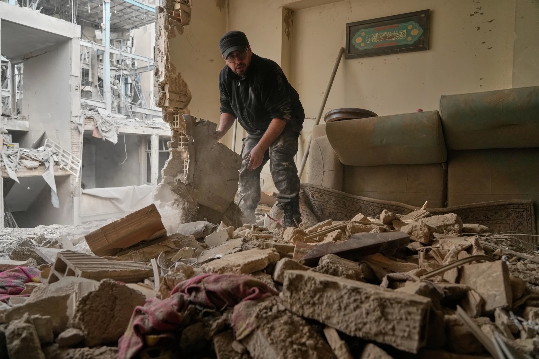 Iranians in America Share their Views on the US-Israeli War on Iran