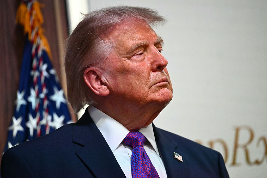 Trump says new Iran attack ‘on hold’ as Gulf states intervene