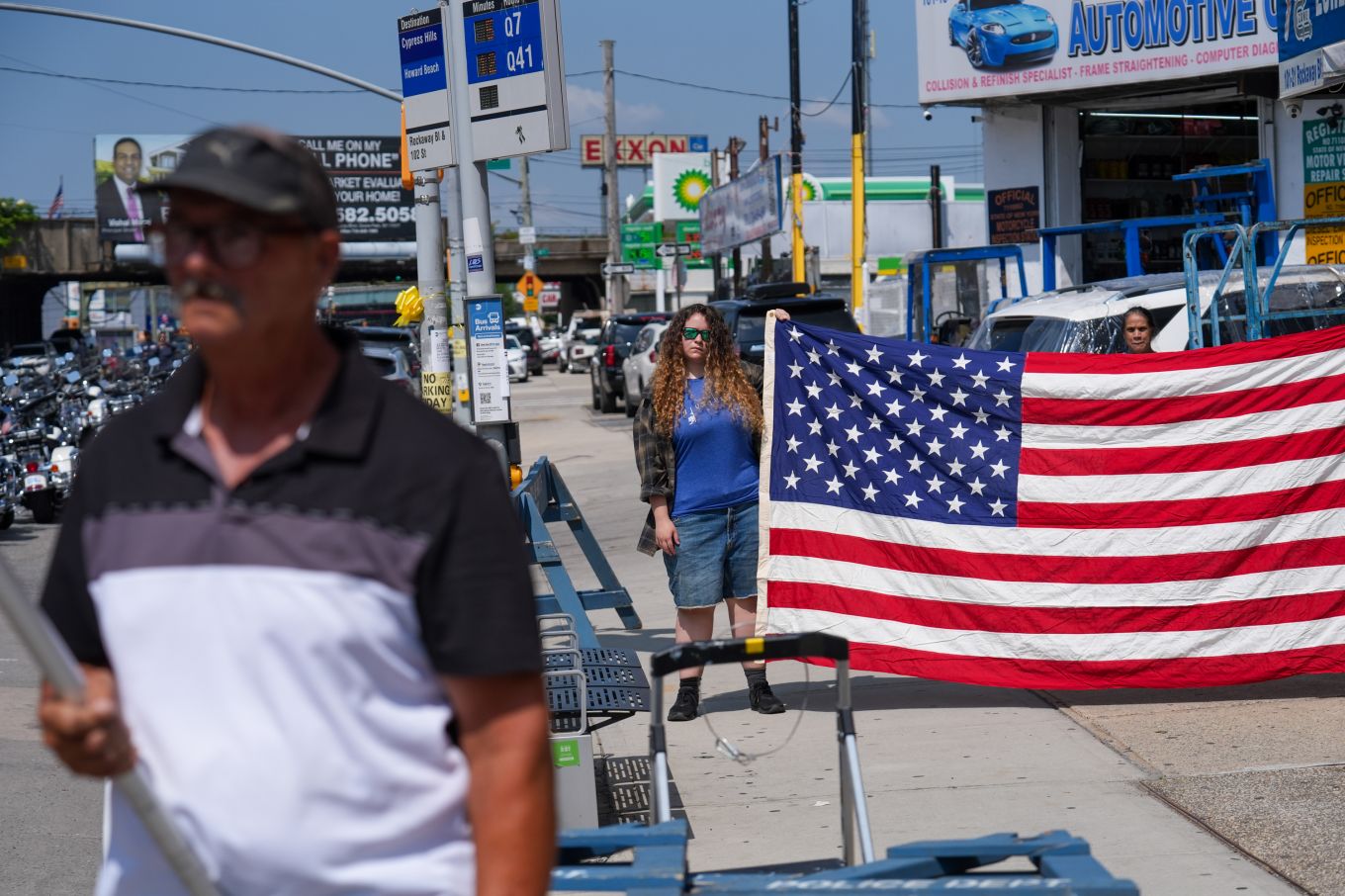 Iran War Has Cost American Families Nearly $2,000, Economist Says